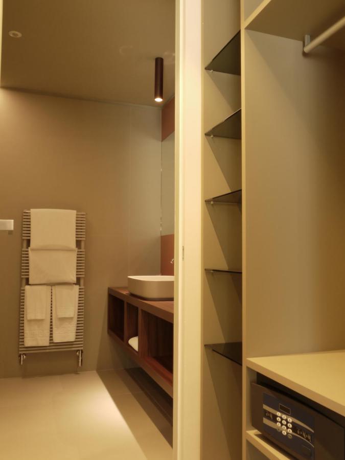 Rb Del Teatro&Apartaments อิโมลา ภายนอก รูปภาพ