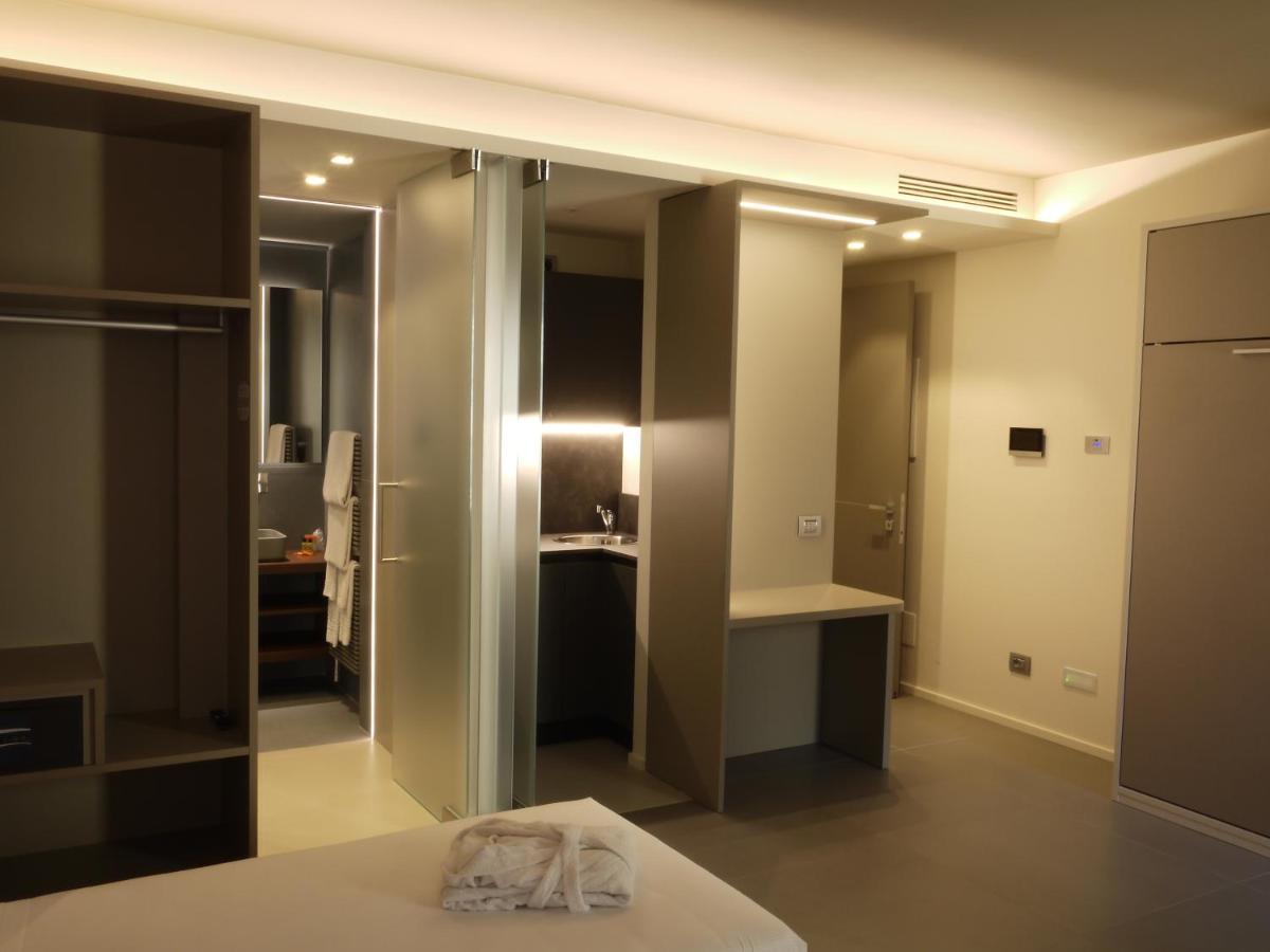 Rb Del Teatro&Apartaments อิโมลา ภายนอก รูปภาพ