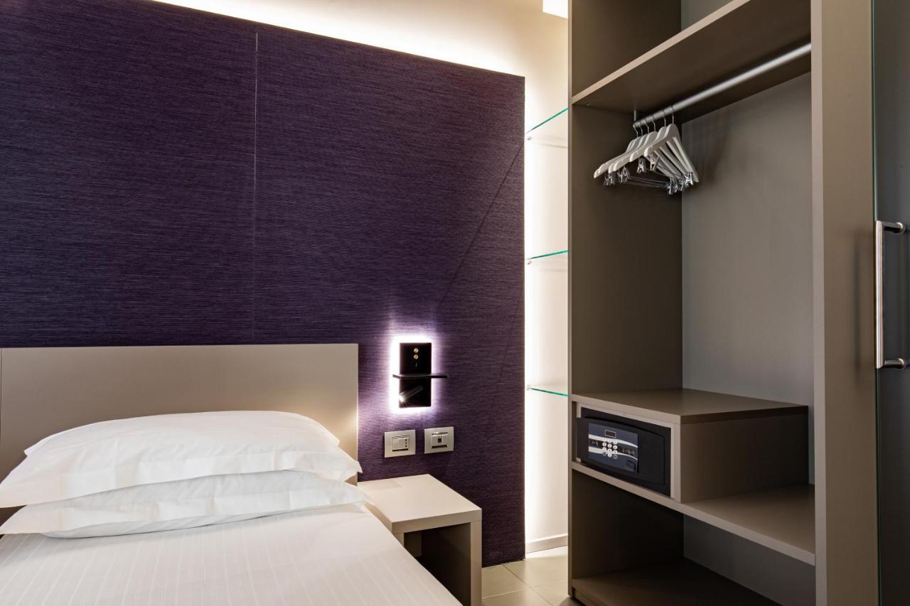 Rb Del Teatro&Apartaments อิโมลา ภายนอก รูปภาพ